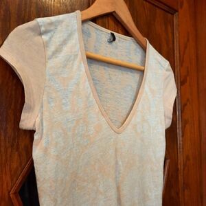 Tahari Burnout V Neck Tee Short Sleeved Paisley